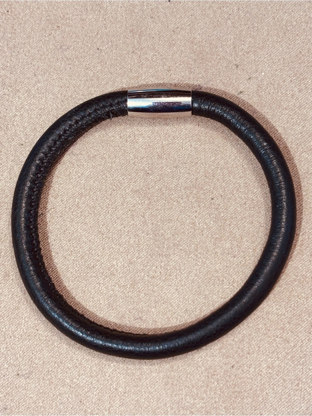Brighton Black Woodstock Single bracelet Holds beads & charms Smooth leather